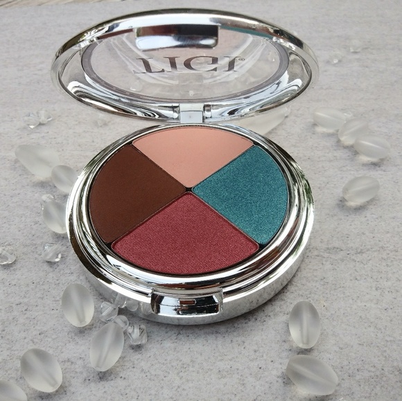 TIGI Eyeshadow quad highdensity lush - Picture 2 of 2